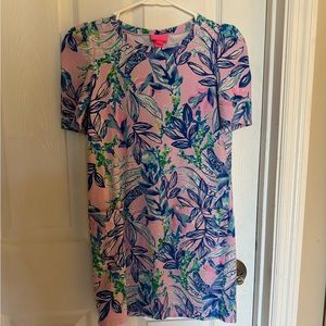 Beautiful Lilly Pulitzer (L 8-10)